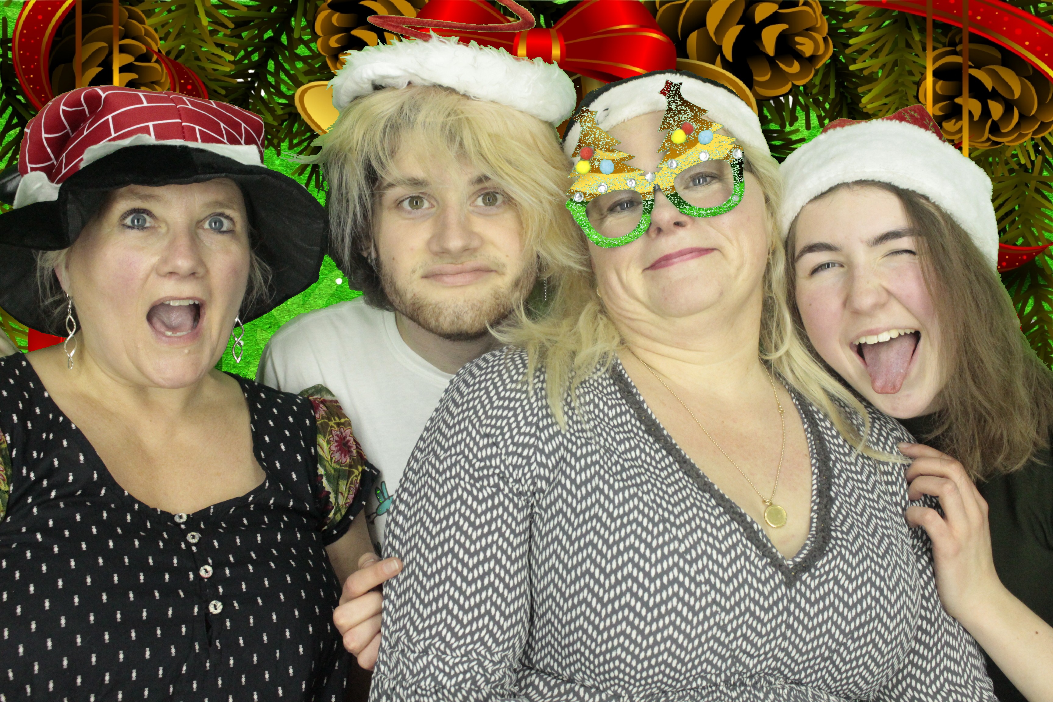 Waitrose Christmas Party 2019 | View more photos from the event at gallery.myphotoboothexperience.co.uk/u/MyPhotoBoothExperienceLtd/Waitrose-Christmas-Party-2019